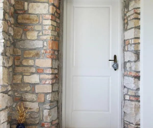 アパート Flora *